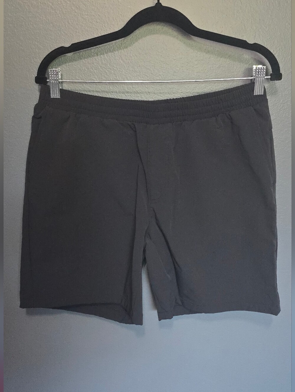 FLX Active Outdoors Elastic-Waist Black Shorts  7"